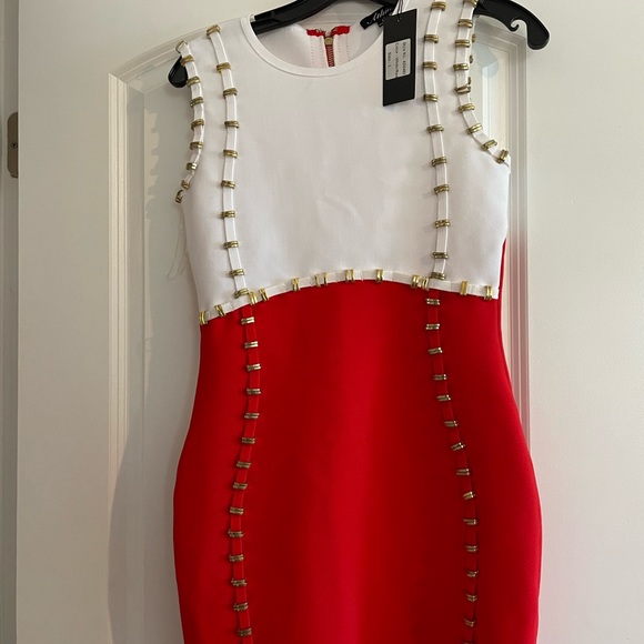 NWT Atsina body con red & white dress Sz L with gold metal accents.